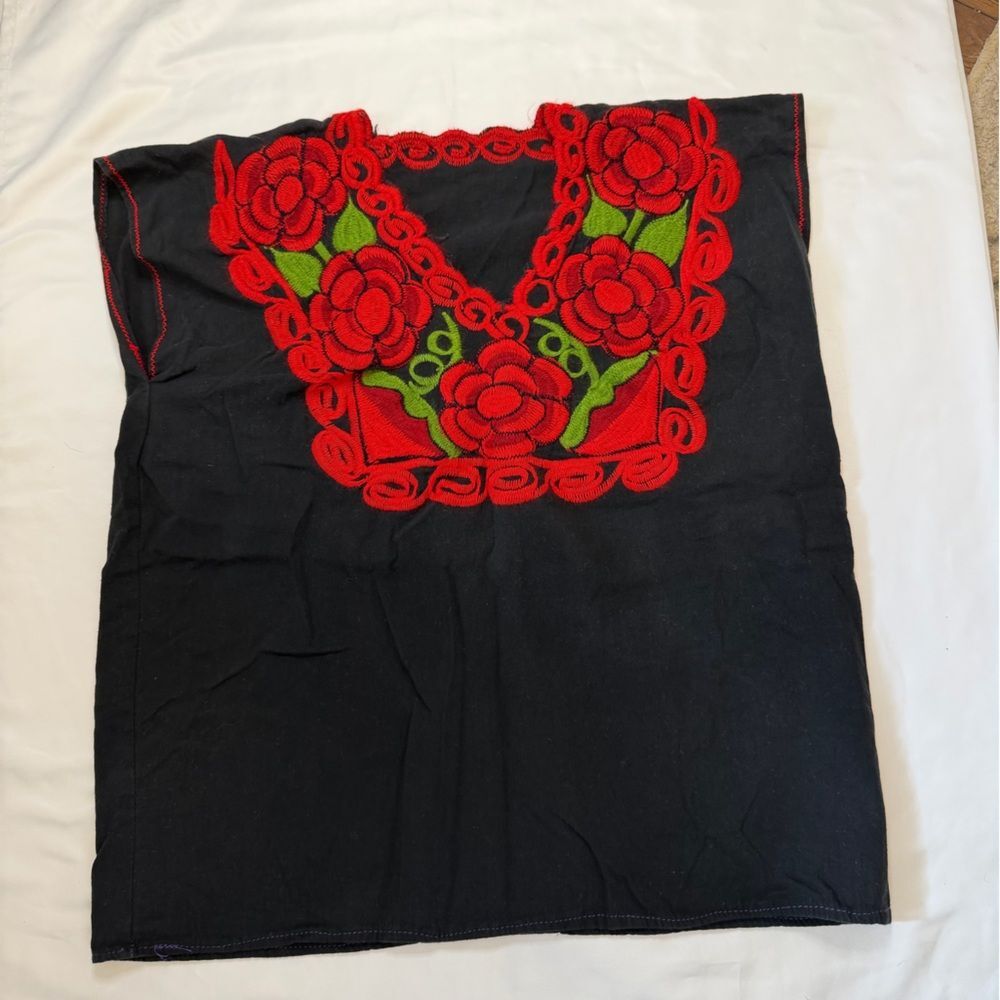 Mexican Oaxacan size small/medium black/red floral Blouse Hand Embroidered